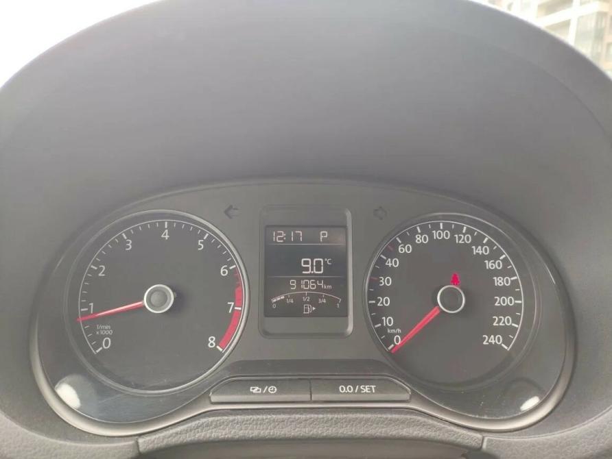 Volkswagen Polo V Рестайлинг Санкт-Петербург  - изображение 12