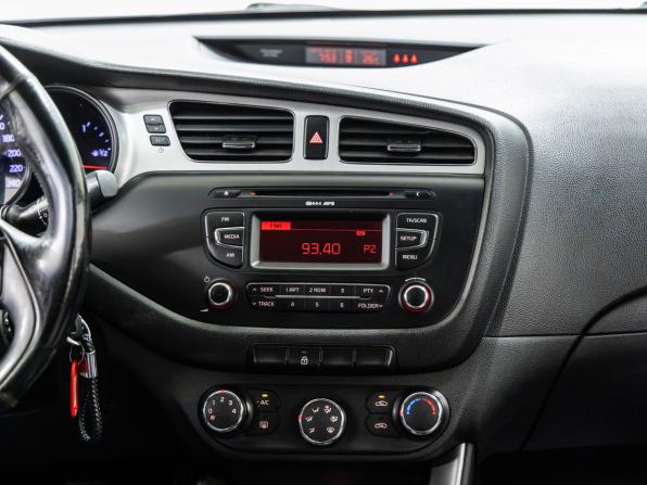 Kia Ceed II с пробегом 2012 года, цена 788 000 рублей, 184502 км, хэтчбек, Автокод Объявления