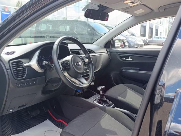 Kia Rio IV Рестайлинг с пробегом 2021 года, цена 1 710 000 рублей, 76556 км, хэтчбек, Автокод Объявления