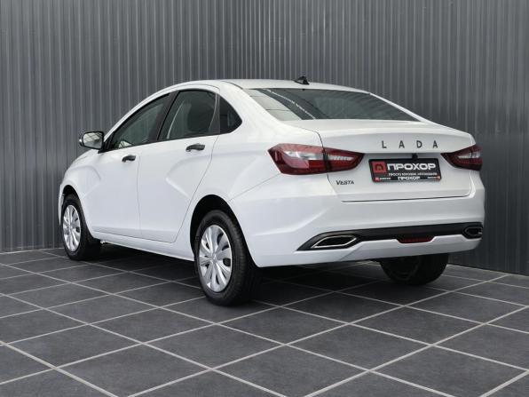 Lada (ВАЗ) Vesta I Рестайлинг (NG) с пробегом 2023 года, цена 1 087 000 рублей, 59000 км, седан, Автокод Объявления