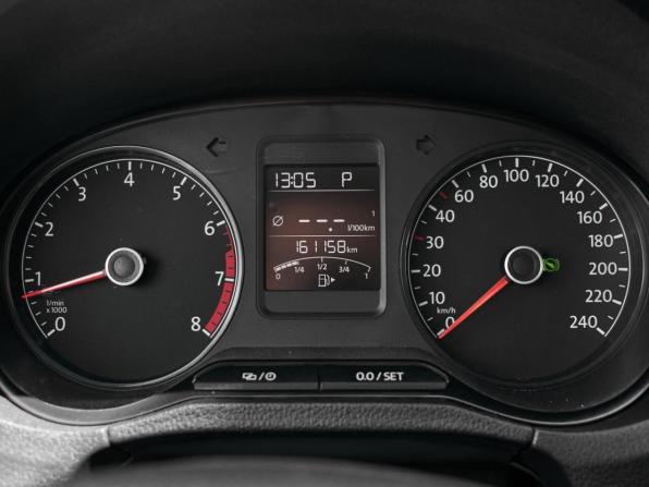 Volkswagen Polo V Рестайлинг с пробегом 2017 года, цена 950 000 рублей, 161158 км, седан, Автокод Объявления