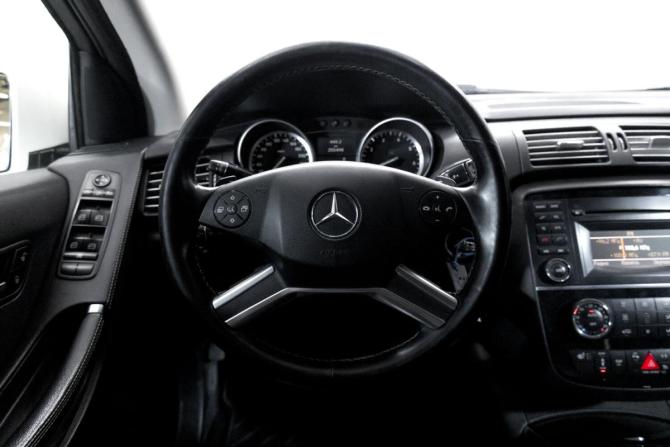 Mercedes-Benz R-Класс I Рестайлинг 2 с пробегом 2011 года, цена 1 590 000 рублей, 255498 км, минивэн, Автокод Объявления