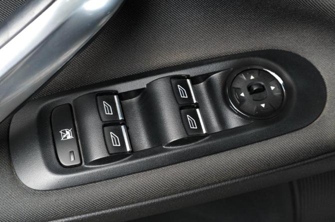 Ford Mondeo IV Рестайлинг с пробегом 2013 года, цена 1 329 000 рублей, 191248 км, седан, Автокод Объявления