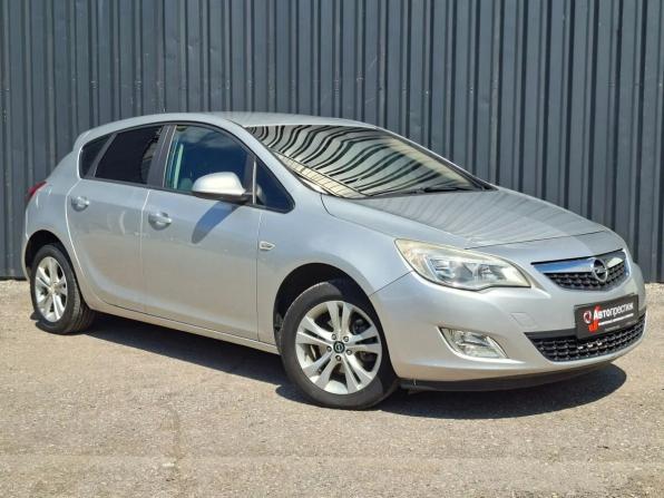 Opel Astra J с пробегом 2012 года, цена 580 000 рублей, 235000 км, хэтчбек, Автокод Объявления