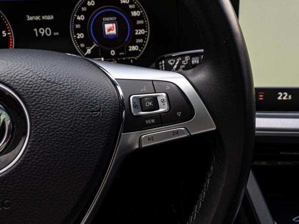 Volkswagen Touareg III с пробегом 2019 года, цена 6 880 000 рублей, 99090 км, внедорожник, Автокод Объявления