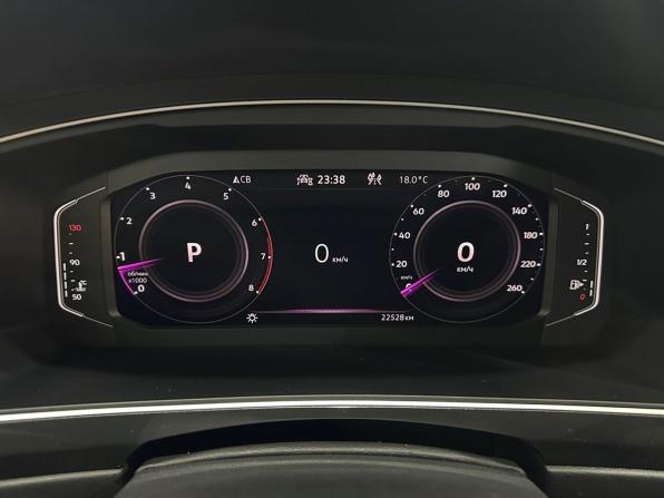 Volkswagen Tiguan II Рестайлинг с пробегом 2021 года, цена 3 660 000 рублей, 22527 км, внедорожник, Автокод Объявления