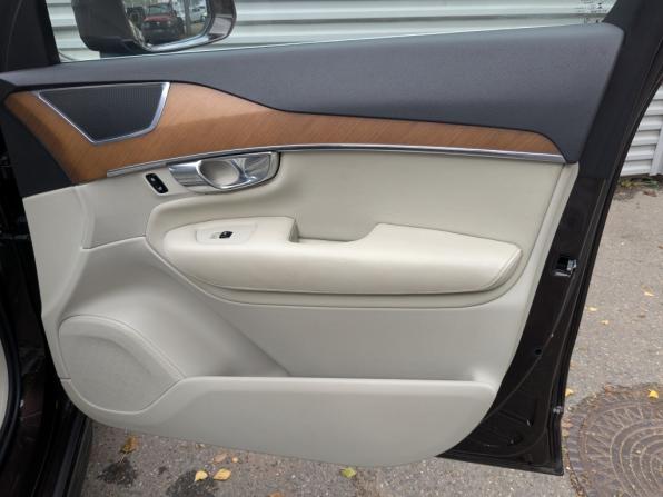 Volvo XC90 II с пробегом 2018 года, цена 3 245 000 рублей, 200505 км, внедорожник, Автокод Объявления