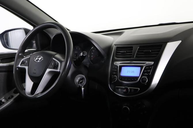 Hyundai Solaris I с пробегом 2013 года, цена 699 990 рублей, 200448 км, седан, Автокод Объявления
