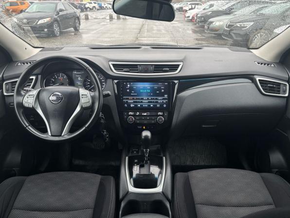 Nissan Qashqai II с пробегом 2018 года, цена 1 619 000 рублей, 144279 км, внедорожник, Автокод Объявления