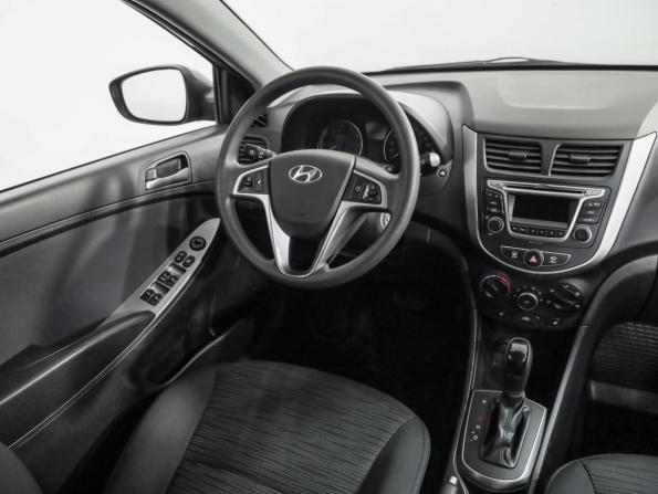Hyundai Solaris I Рестайлинг с пробегом 2016 года, цена 1 099 000 рублей, 101366 км, седан, Автокод Объявления