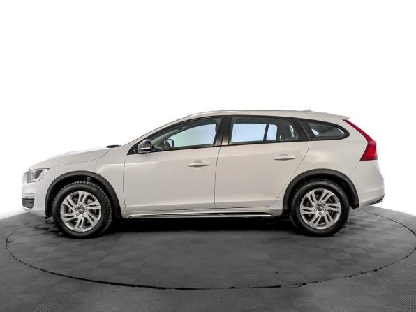 Volvo V60 Cross Country I с пробегом 2018 года, цена 2 505 000 рублей, 79719 км, универсал, Автокод Объявления