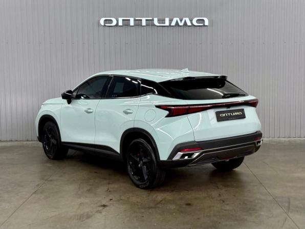 Omoda C5 I с пробегом 2023 года, цена 1 787 000 рублей, 35000 км, внедорожник, Автокод Объявления