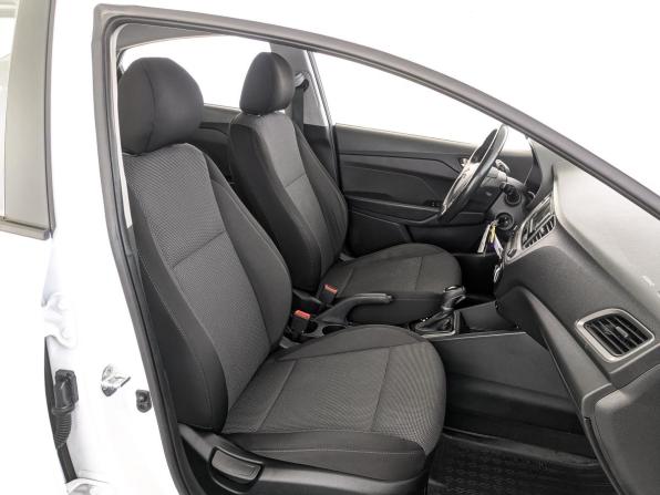 Hyundai Solaris II с пробегом 2018 года, цена 1 100 000 рублей, 146639 км, седан, Автокод Объявления