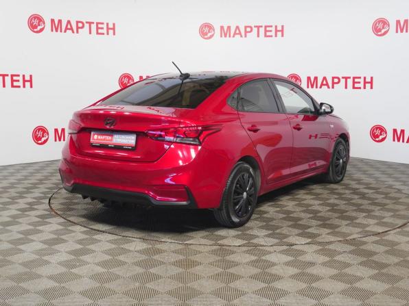 Hyundai Solaris II с пробегом 2017 года, цена 1 089 000 рублей, 133845 км, седан, Автокод Объявления