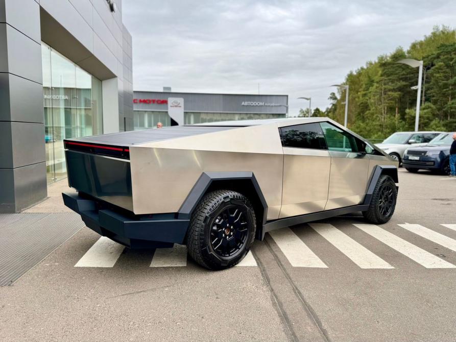 Tesla Cybertruck Москва  - изображение 9