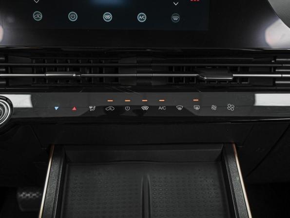 Omoda C5 I Рестайлинг с пробегом 2024 года, цена 1 670 000 рублей, 38192 км, внедорожник, Автокод Объявления
