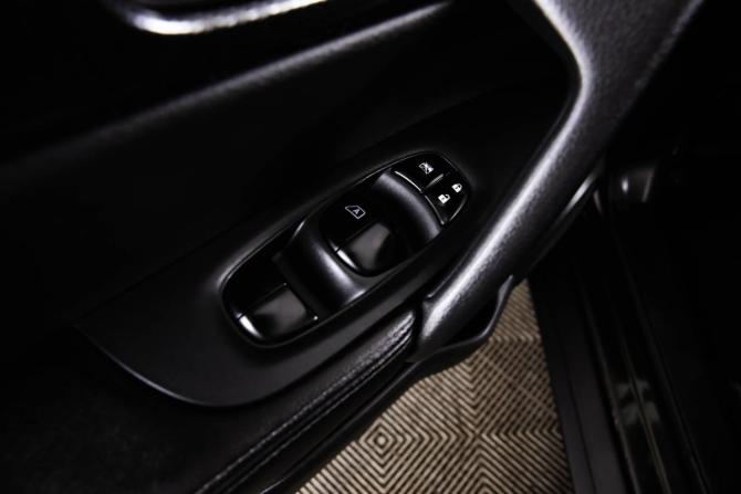 Nissan X-Trail III Рестайлинг с пробегом 2018 года, цена 1 999 000 рублей, 120297 км, внедорожник, Автокод Объявления