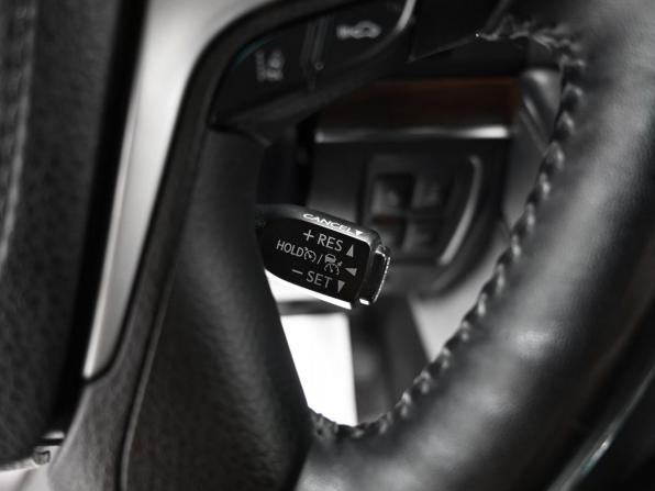 Toyota Land Cruiser 200 Series Рестайлинг 2 с пробегом 2018 года, цена 6 650 000 рублей, 145058 км, внедорожник, Автокод Объявления