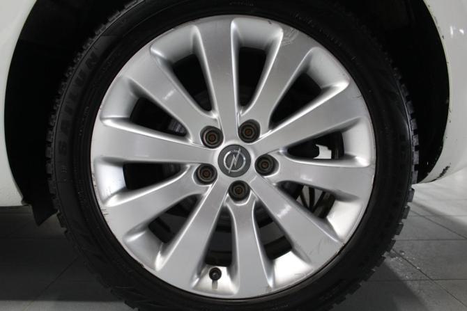 Opel Astra J с пробегом 2010 года, цена 629 000 рублей, 172852 км, хэтчбек, Автокод Объявления