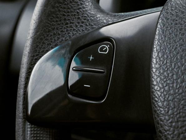 Renault Sandero II с пробегом 2017 года, цена 929 000 рублей, 218150 км, хэтчбек, Автокод Объявления