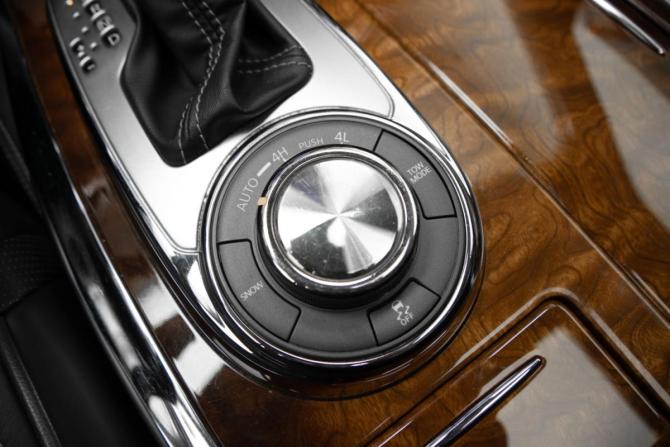 Infiniti QX80 I Рестайлинг с пробегом 2017 года, цена 2 695 000 рублей, 140832 км, внедорожник, Автокод Объявления