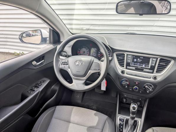 Hyundai Solaris II Рестайлинг с пробегом 2022 года, цена 1 650 000 рублей, 76792 км, седан, Автокод Объявления