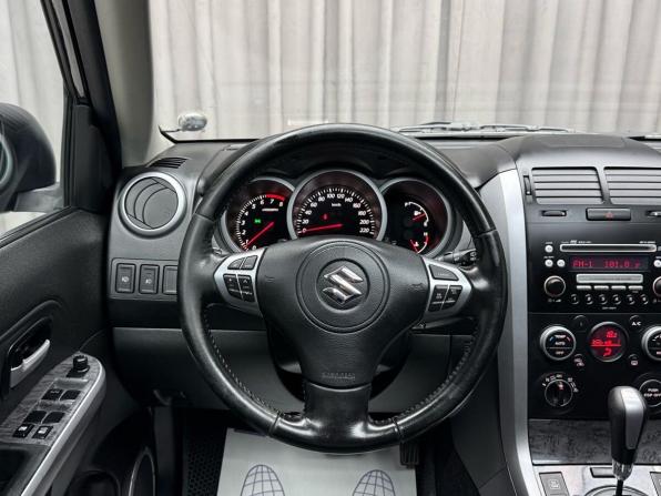 Suzuki Grand Vitara II Рестайлинг с пробегом 2010 года, цена 1 379 000 рублей, 181843 км, внедорожник, Автокод Объявления