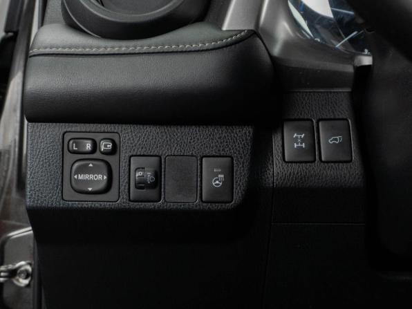 Toyota RAV4 IV (XA40) Рестайлинг с пробегом 2016 года, цена 2 250 000 рублей, 152450 км, внедорожник, Автокод Объявления