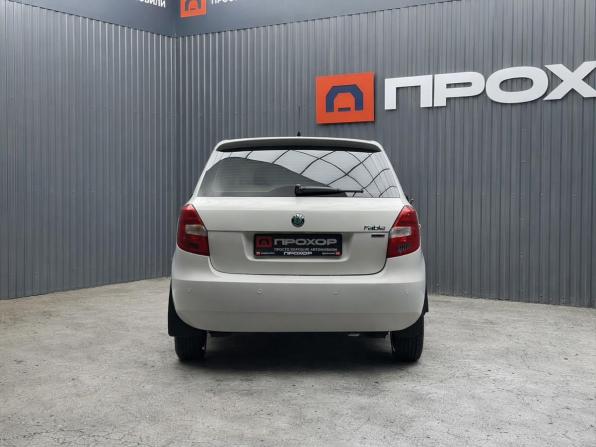 Skoda Fabia II Рестайлинг с пробегом 2011 года, цена 497 000 рублей, 118724 км, хэтчбек, Автокод Объявления
