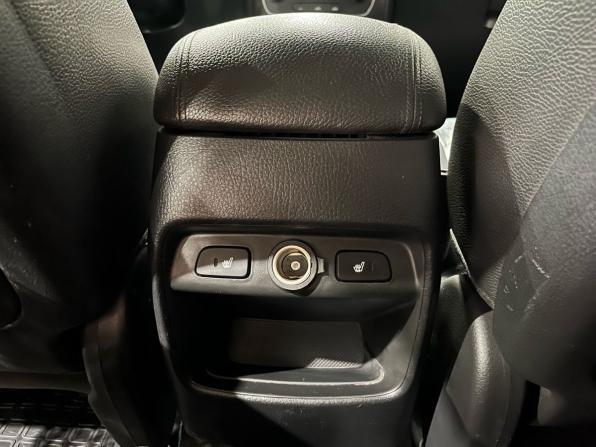 Kia Sorento II Рестайлинг с пробегом 2012 года, цена 1 260 000 рублей, 358934 км, внедорожник, Автокод Объявления