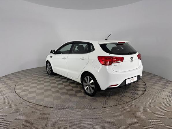 Kia Rio III Рестайлинг с пробегом 2015 года, цена 1 104 000 рублей, 122751 км, хэтчбек, Автокод Объявления