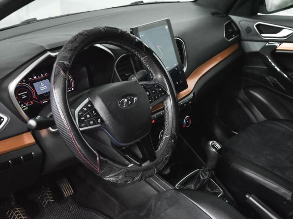 Lada (ВАЗ) Vesta I Рестайлинг (NG) с пробегом 2023 года, цена 1 359 000 рублей, 44913 км, седан, Автокод Объявления