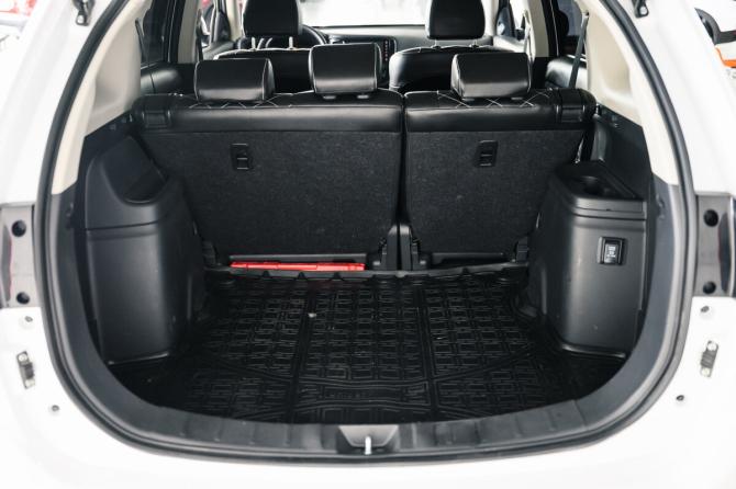 Mitsubishi Outlander III Рестайлинг 3 с пробегом 2022 года, цена 2 650 000 рублей, 19400 км, внедорожник, Автокод Объявления
