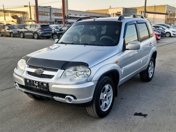 Chevrolet Niva I Рестайлинг с пробегом 2009 года, цена 376 000 рублей, 189308 км, внедорожник, Автокод Объявления
