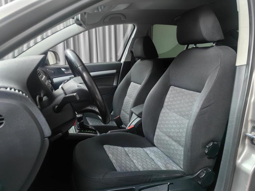 Skoda Octavia II (A5) Рестайлинг Москва  - изображение 9