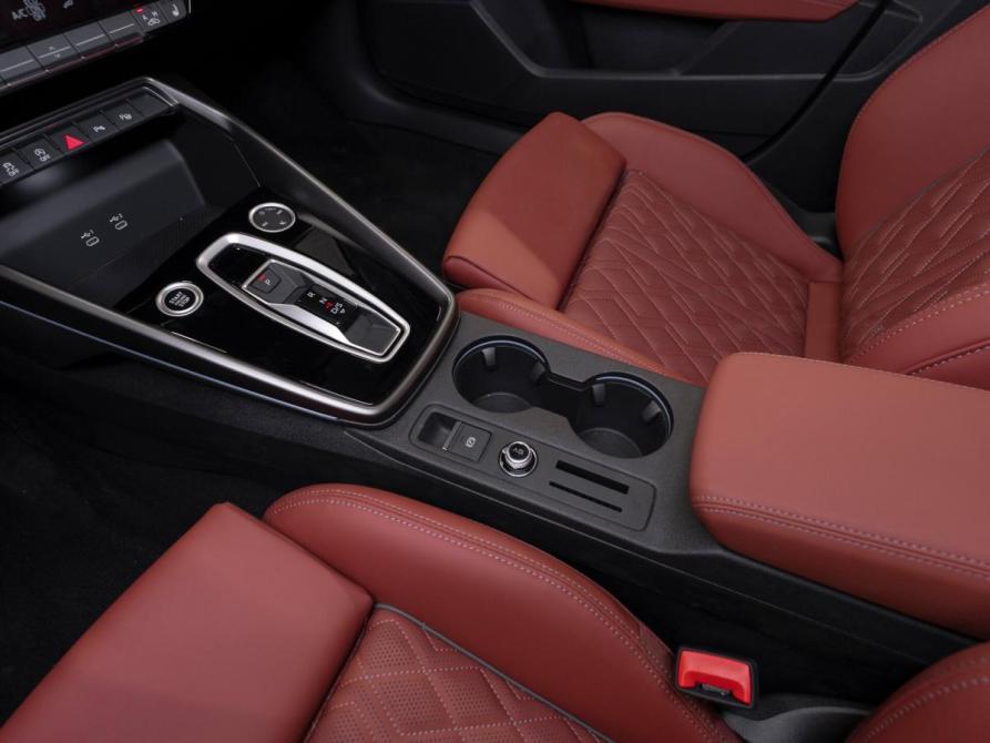 Audi A3 IV (8Y) Рестайлинг Москва  - изображение 15