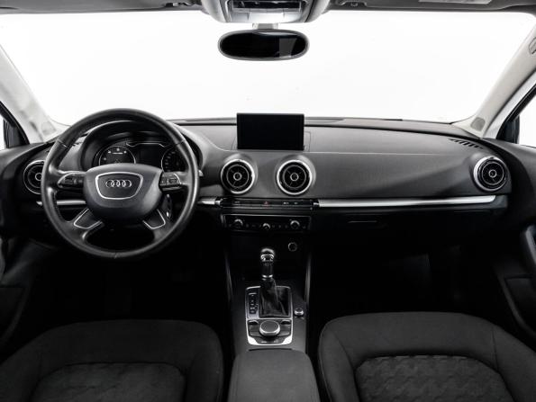 Audi A3 III (8V) с пробегом 2013 года, цена 1 299 000 рублей, 134629 км, хэтчбек, Автокод Объявления