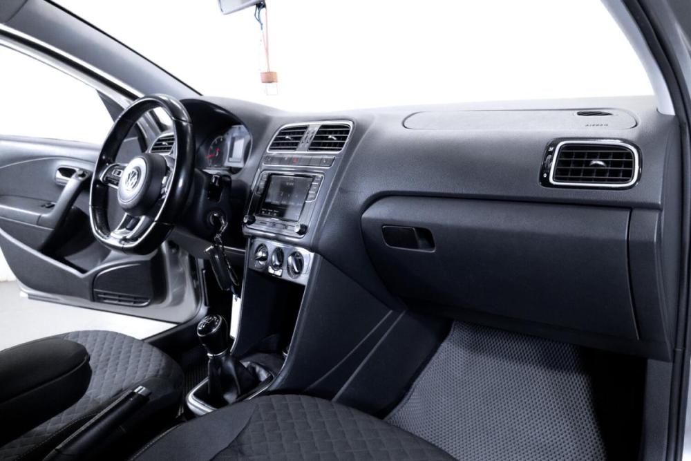 Volkswagen Polo V Рестайлинг Тюмень  - изображение 18