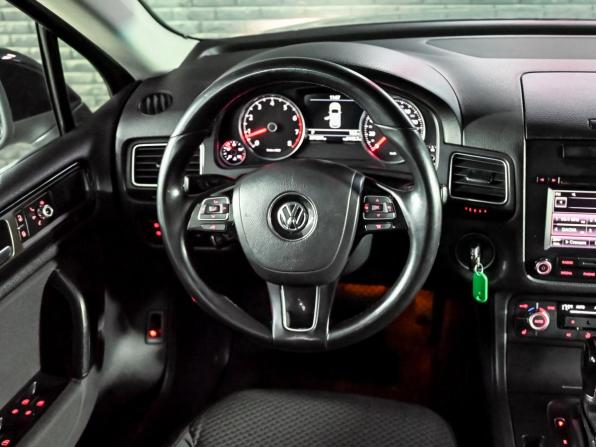Volkswagen Touareg II с пробегом 2011 года, цена 1 595 000 рублей, 264190 км, внедорожник, Автокод Объявления