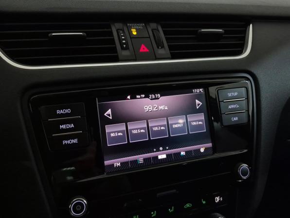 Skoda Octavia III (A7) Рестайлинг с пробегом 2017 года, цена 1 600 000 рублей, 71300 км, лифтбек, Автокод Объявления