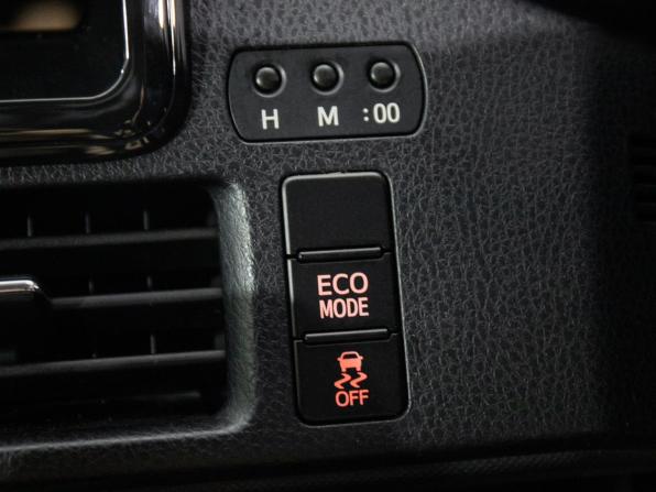 Toyota Voxy III (R80) с пробегом 2014 года, цена 1 699 500 рублей, 203214 км, минивэн, Автокод Объявления