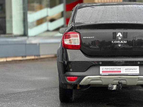 Renault Logan II Рестайлинг с пробегом 2018 года, цена 1 119 000 рублей, 113985 км, седан, Автокод Объявления