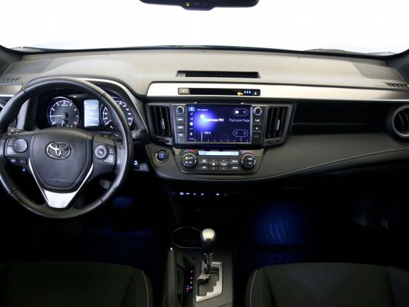 Toyota RAV4 IV (XA40) Рестайлинг с пробегом 2018 года, цена 2 450 000 рублей, 125006 км, внедорожник, Автокод Объявления