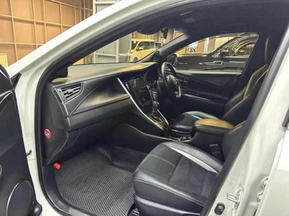 Toyota Harrier III (XU60) Рестайлинг с пробегом 2018 года, цена 3 347 000 рублей, 40155 км, внедорожник, Автокод Объявления