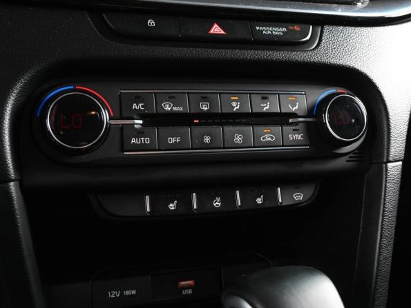 Kia XCeed I с пробегом 2020 года, цена 2 099 000 рублей, 119307 км, хэтчбек, Автокод Объявления