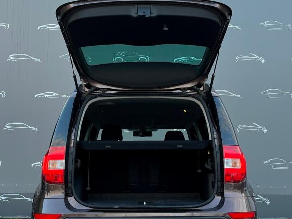 Skoda Yeti I Рестайлинг с пробегом 2015 года, цена 1 113 700 рублей, 169035 км, внедорожник, Автокод Объявления