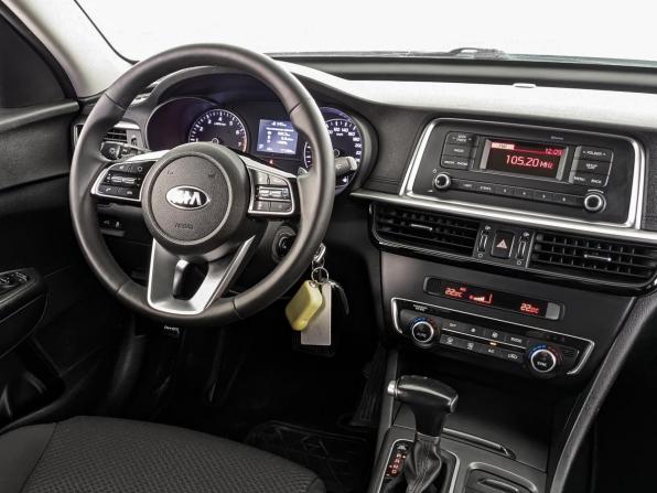 Kia Optima IV Рестайлинг с пробегом 2018 года, цена 1 590 000 рублей, 171095 км, седан, Автокод Объявления