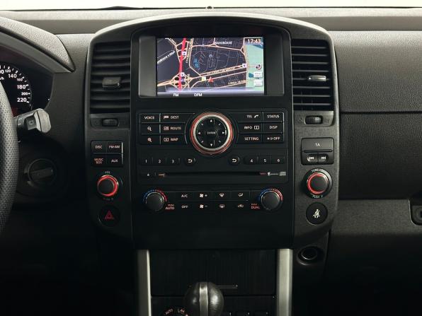 Nissan Pathfinder III Рестайлинг с пробегом 2012 года, цена 1 530 000 рублей, 259270 км, внедорожник, Автокод Объявления