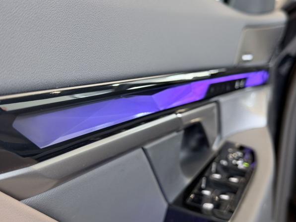BMW 5 серии VIII (G60/G61/G68) с пробегом 2025 года, цена 8 270 000 рублей, 10379 км, седан, Автокод Объявления