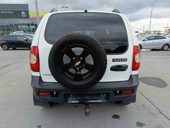 Chevrolet Niva I Рестайлинг с пробегом 2017 года, цена 725 000 рублей, 200510 км, внедорожник, Автокод Объявления